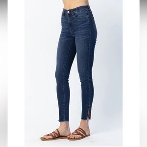 Judy Blue Serena Side Slit Skinny Jeans